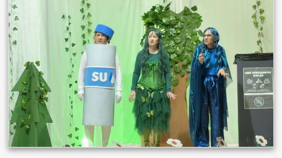 Mavi Yeşil Proje kapsamında “Pet Şişe’nin Doğum Günü” sahnelendi!